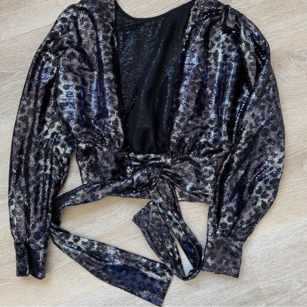 Elegant Black and Gray Women's Top